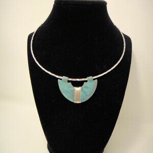 Robert Lee Morris Silver Tone Wire Collar Necklace with Green Pendant RLM